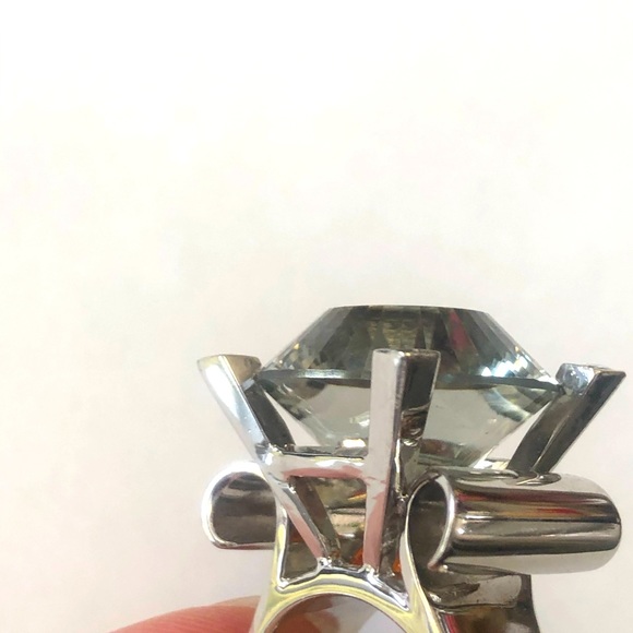 Intrigue ring, 18k white gold, 20ct prasiolite center gem stone - Picture 9 of 10